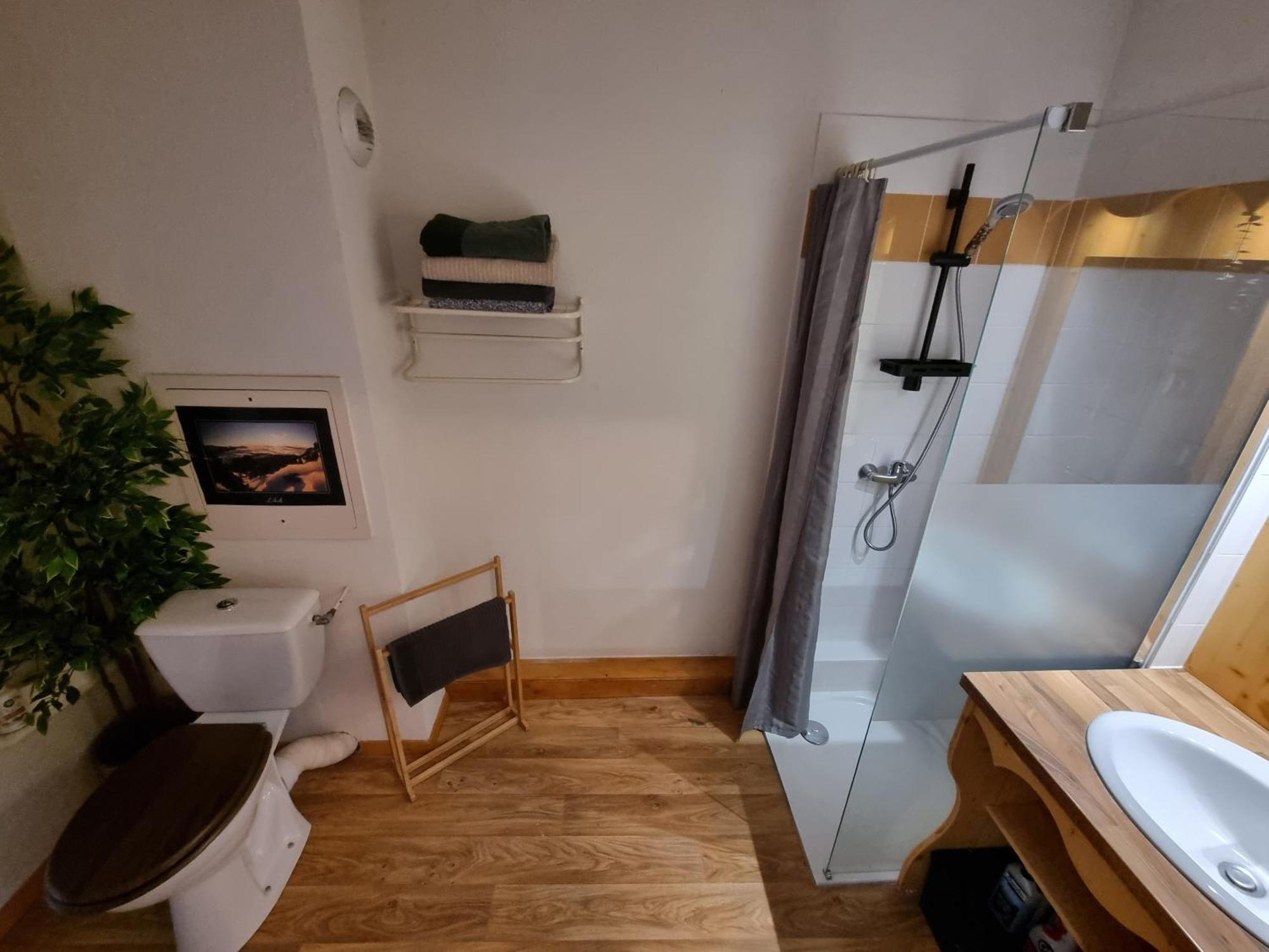 Appartement 4 Personnes 32M2 Au Pied Des Pistes- Wifi- Balcon Sud- Chamrousse 1650 외부 사진